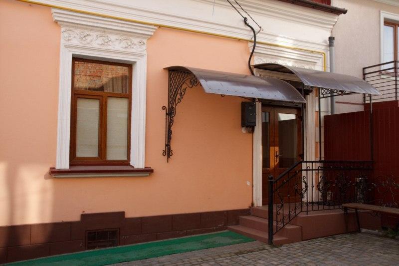 Gostynniy Dvir Hostel Ternopil Eksteriør billede