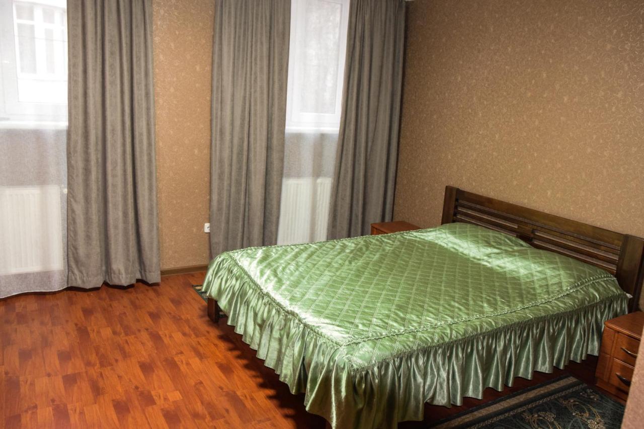 Gostynniy Dvir Hostel Ternopil Eksteriør billede