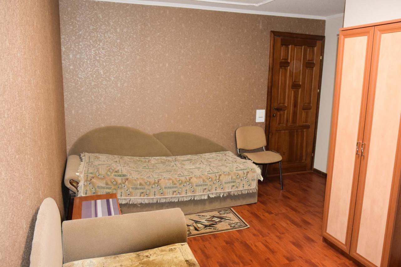 Gostynniy Dvir Hostel Ternopil Eksteriør billede