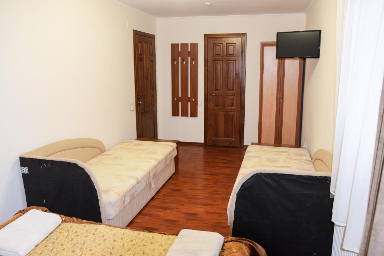 Gostynniy Dvir Hostel Ternopil Eksteriør billede